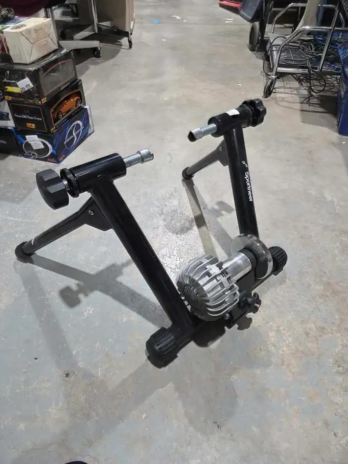 Sportneer Fluid Bike Trainer Stand