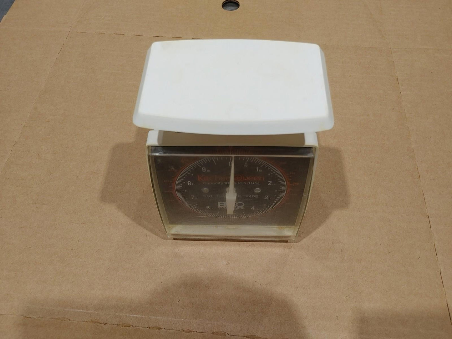 Good Condition KitchenQueen Analog Kitchen Food Scale Up to 4.5kg/10lb White