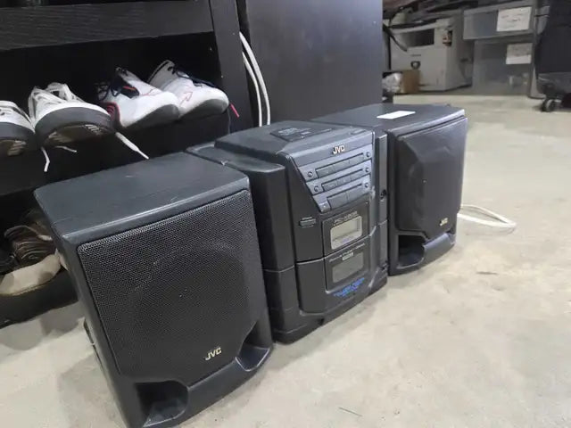 JVC PC-X202 AM/FM/CD/Cassette Stereo