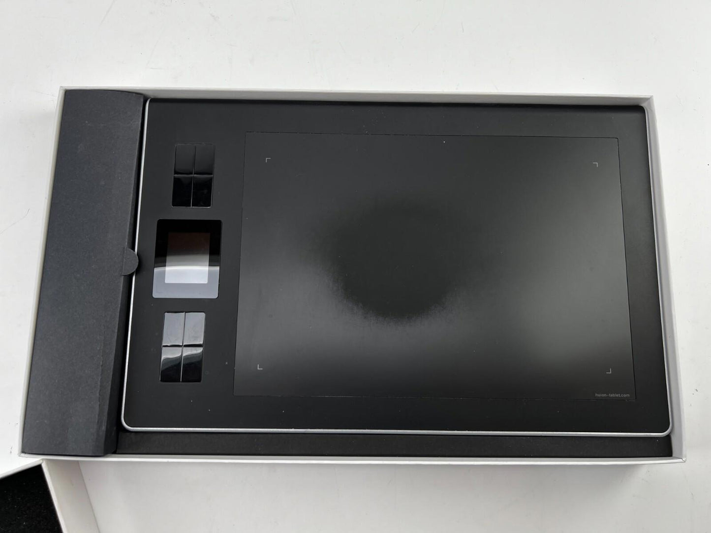 Huion Wireless Graphic Drawing Tablet - DWH69