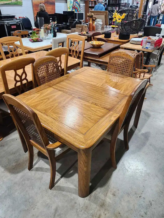 Wooden Extendable Dining Table & 4 Chairs