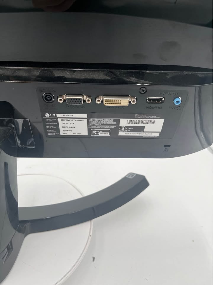 LG 22MP58VQ-P 22” LED Monitor – Tested & Working – Monitor Only