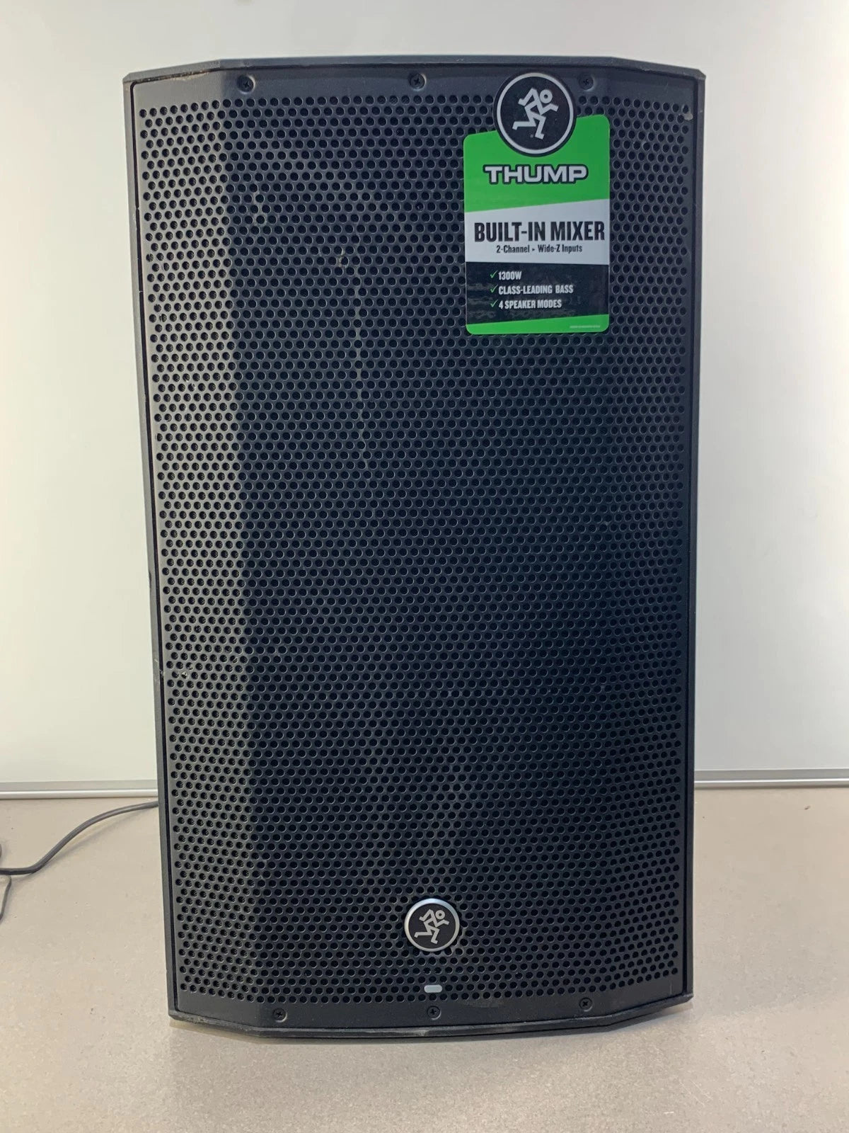 Mackie THUMP12A 1300W 12" POWERED LOUDSPEAKER