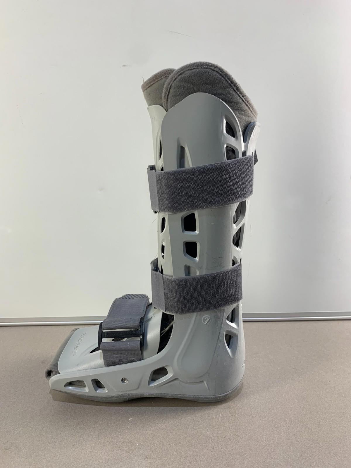 Aircast  Walker Brace / Walking Boot Medium Submit