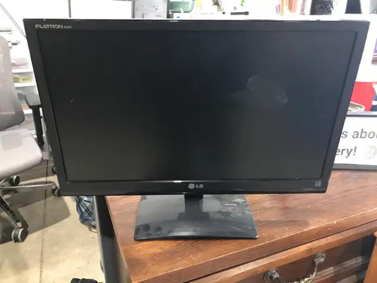 LG E2341T 1920 x 1080 23" Monitor