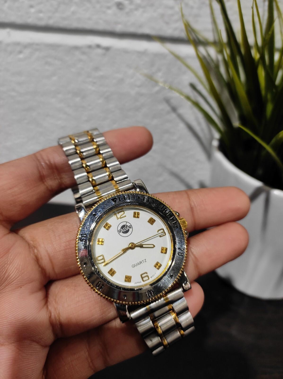 Montre à quartz pour femme, montre-bracelet vintage en acier inoxydable