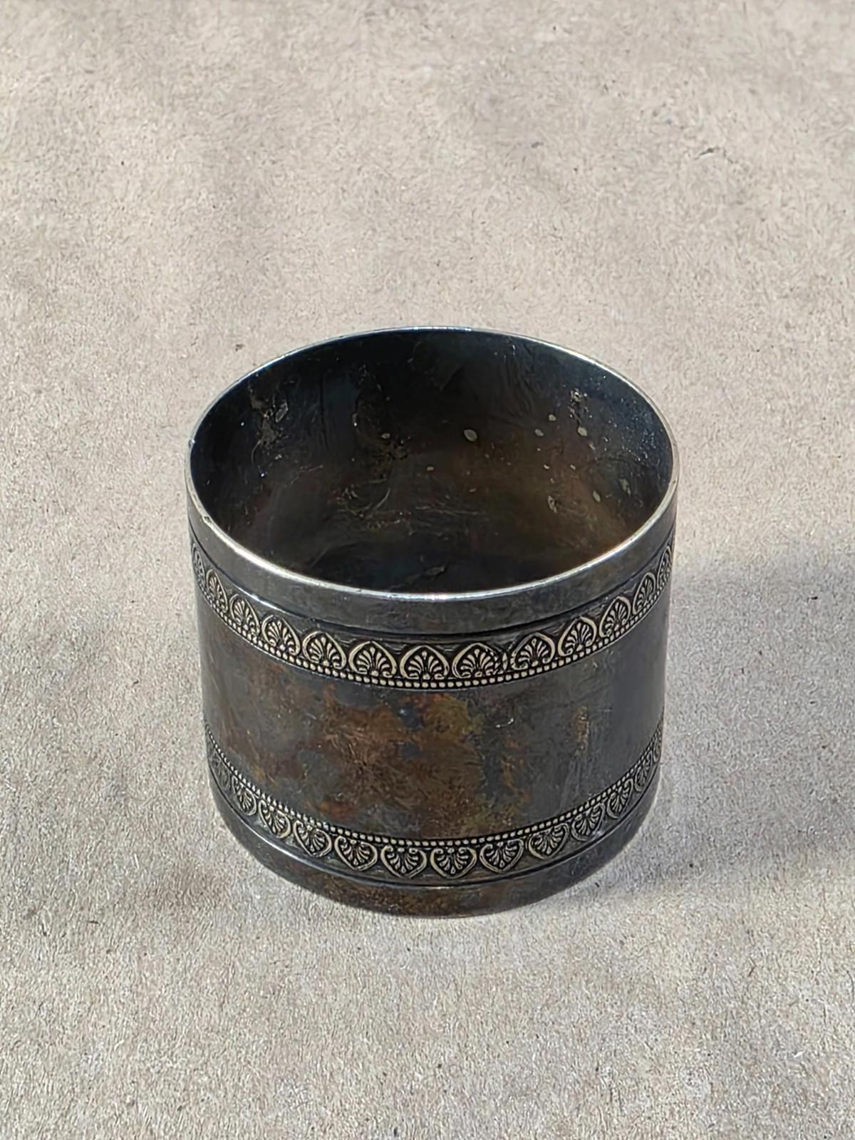 Oversize 1910s Antique American Silverplated Napkin Ring