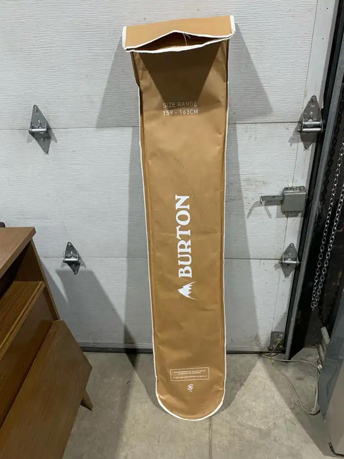 Nitro Snowboard With Neon Green Details - 161cm