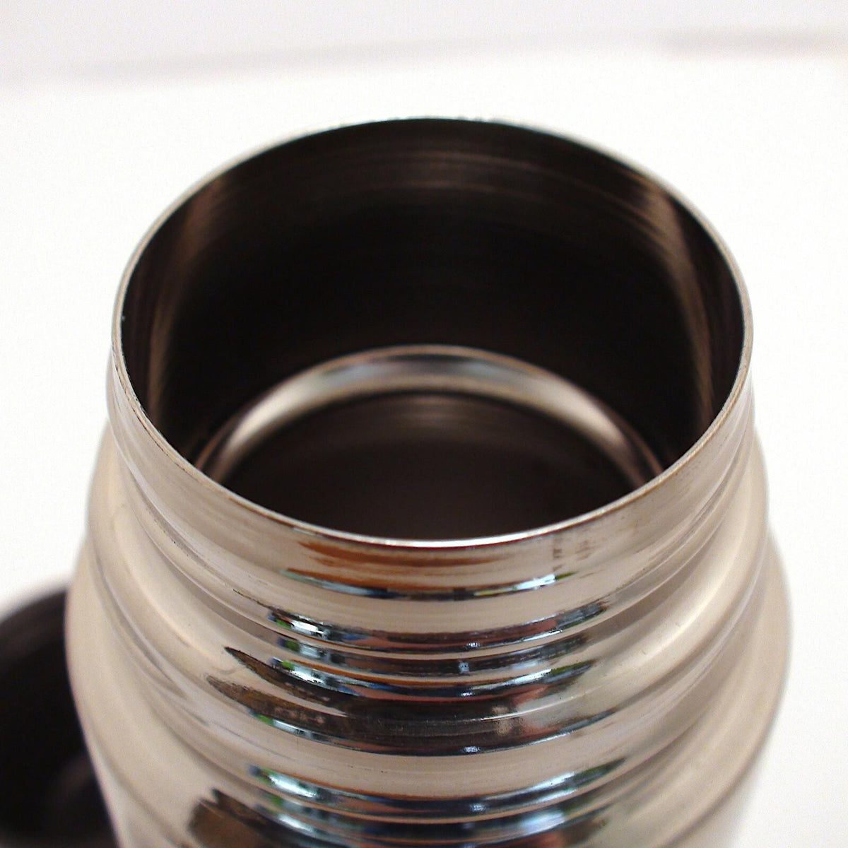 Lifestyle by Thermos Silver With Cup Lid