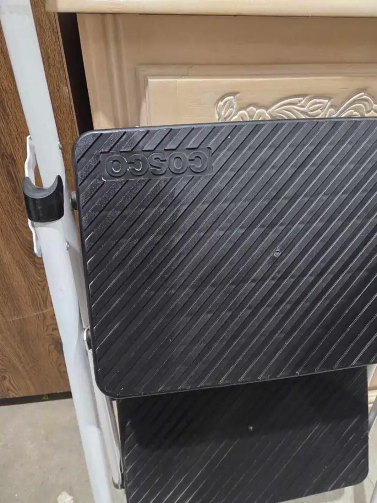 Cosco 2-Step Stool