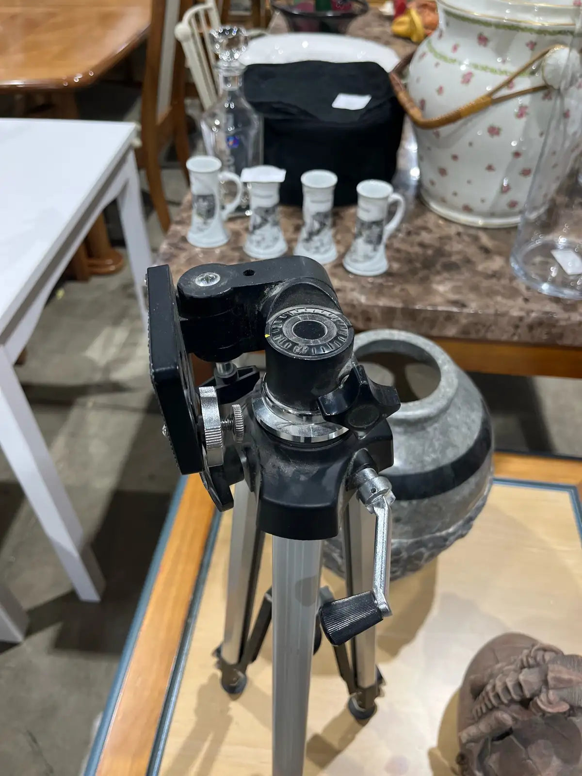 Vintage adjustable Tripod