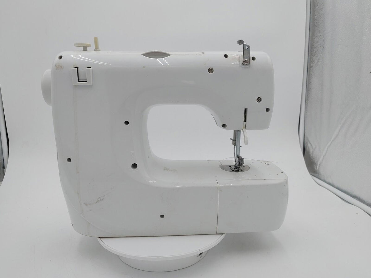 Euro-Pro X Sewing Machine Model 464XC White Tested Working w/ PSU - Fair