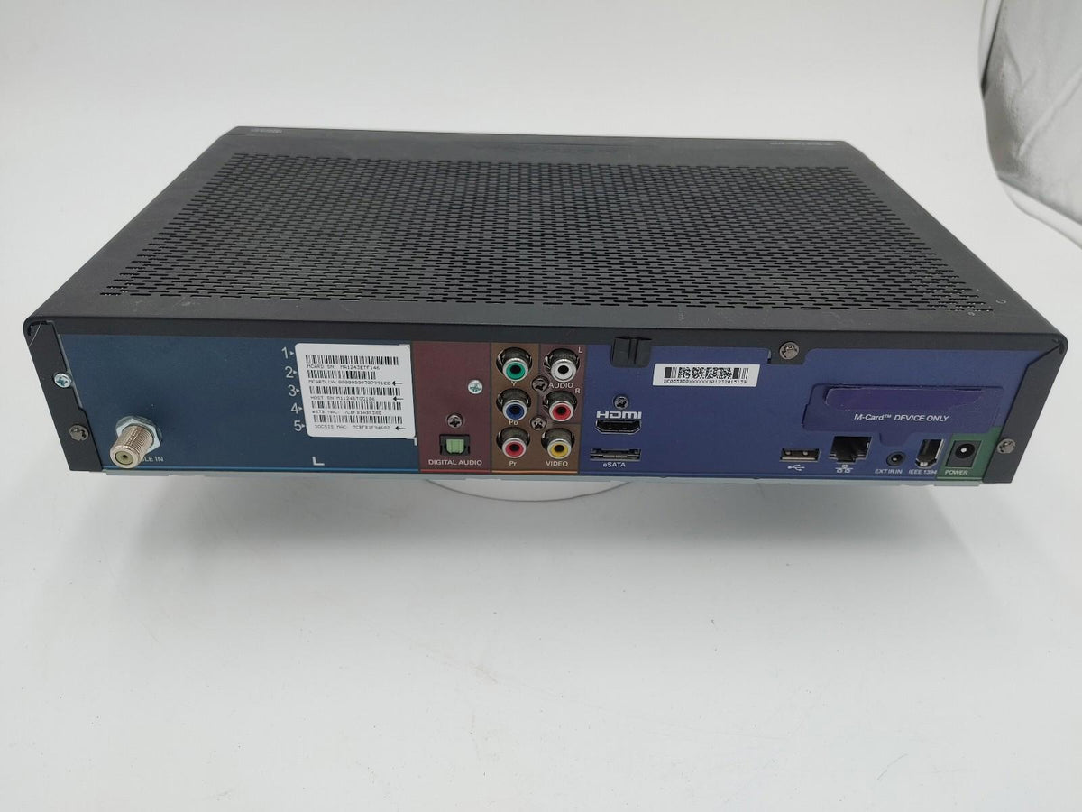 Bon état Boîtier TV numérique Motorola HD avec double tuner DVR DCX3510/F080/032/500 avec bloc d’alimentation