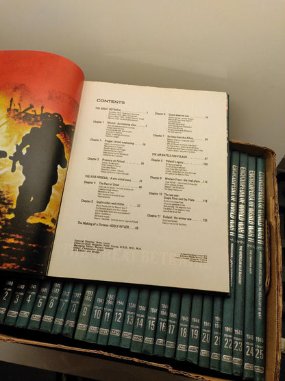 Illustrated Encyclopedia Of World War 2 - Marshall Cavendish - 25 Volumes