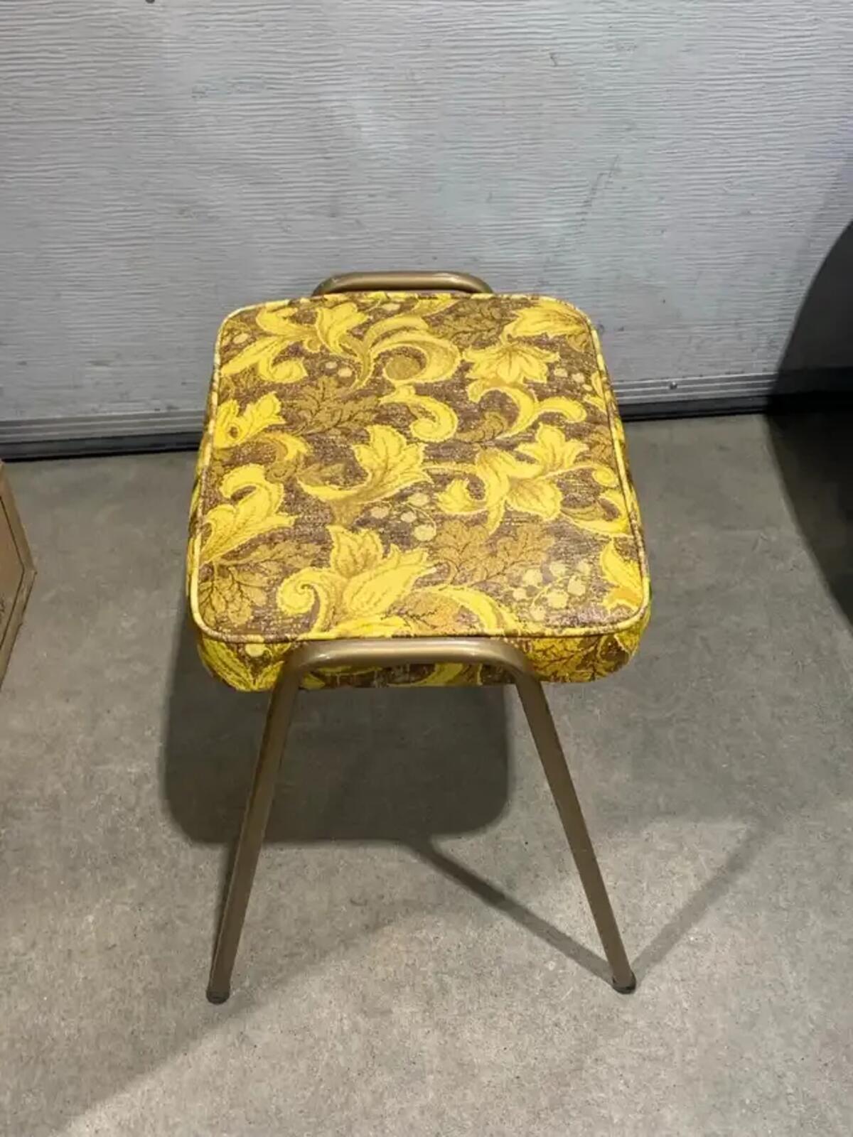 Vintage Yellow/Gold Retro Stool