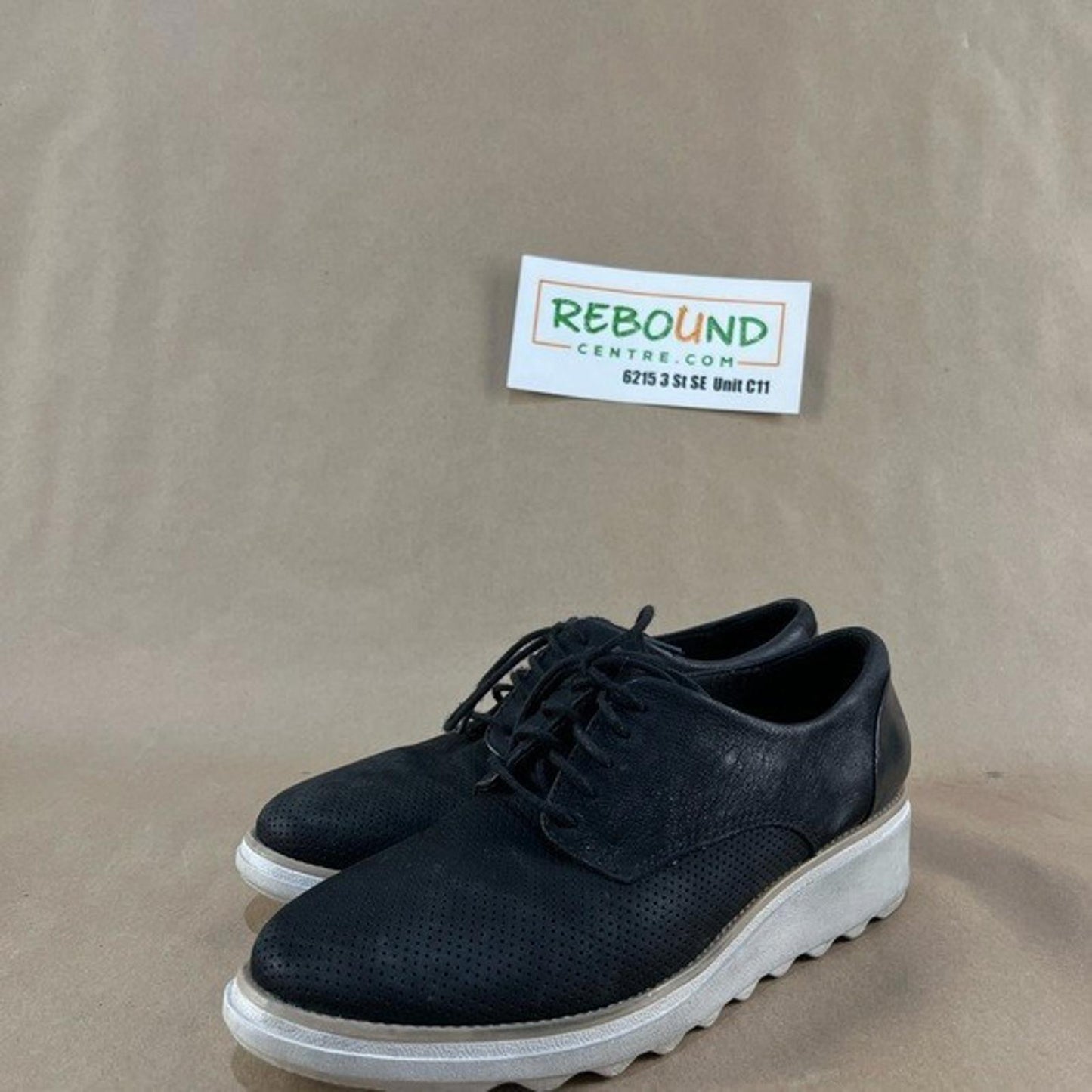 Clarks Sharon Crystal Women’s Classic Shoes (Size US 7.5