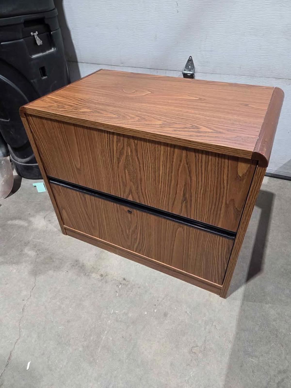 Wood 2-Drawer Filing Cabinet
