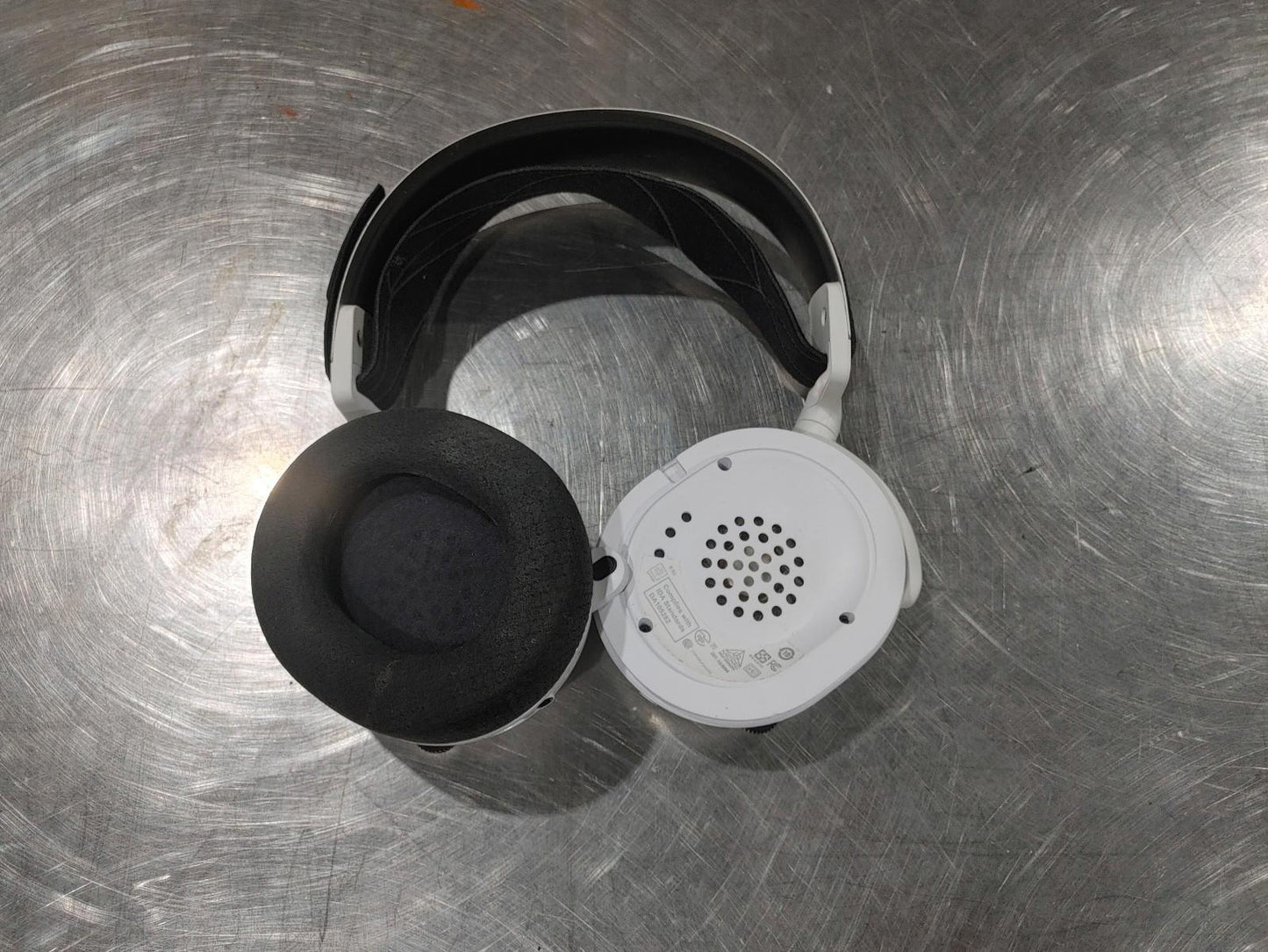 Good Condition SteelSeries Wireless Gaming Headset White Missing Right Ear Cup