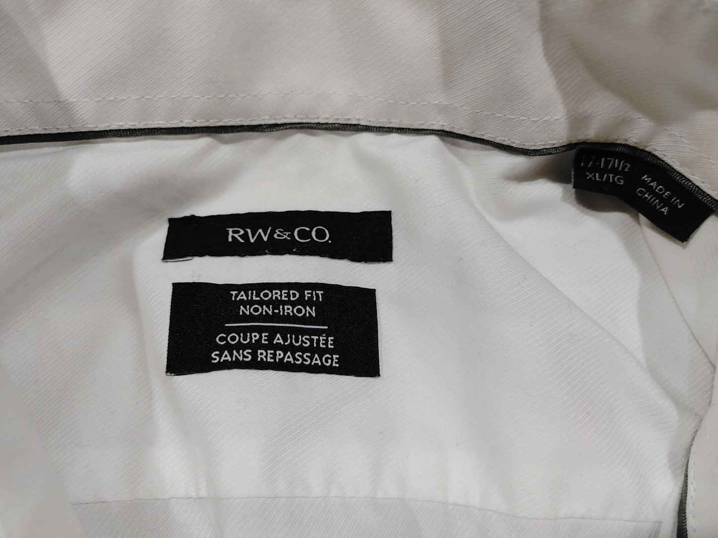 Brand New RW&CO White Button-Down Dress Shirt Size XL Neck 17-17.5 Non-Iron