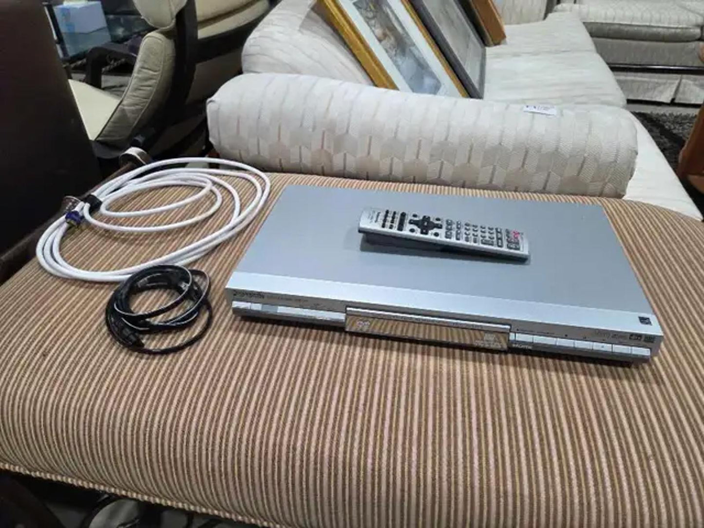 Panasonic DVD-S77 HDMI Player