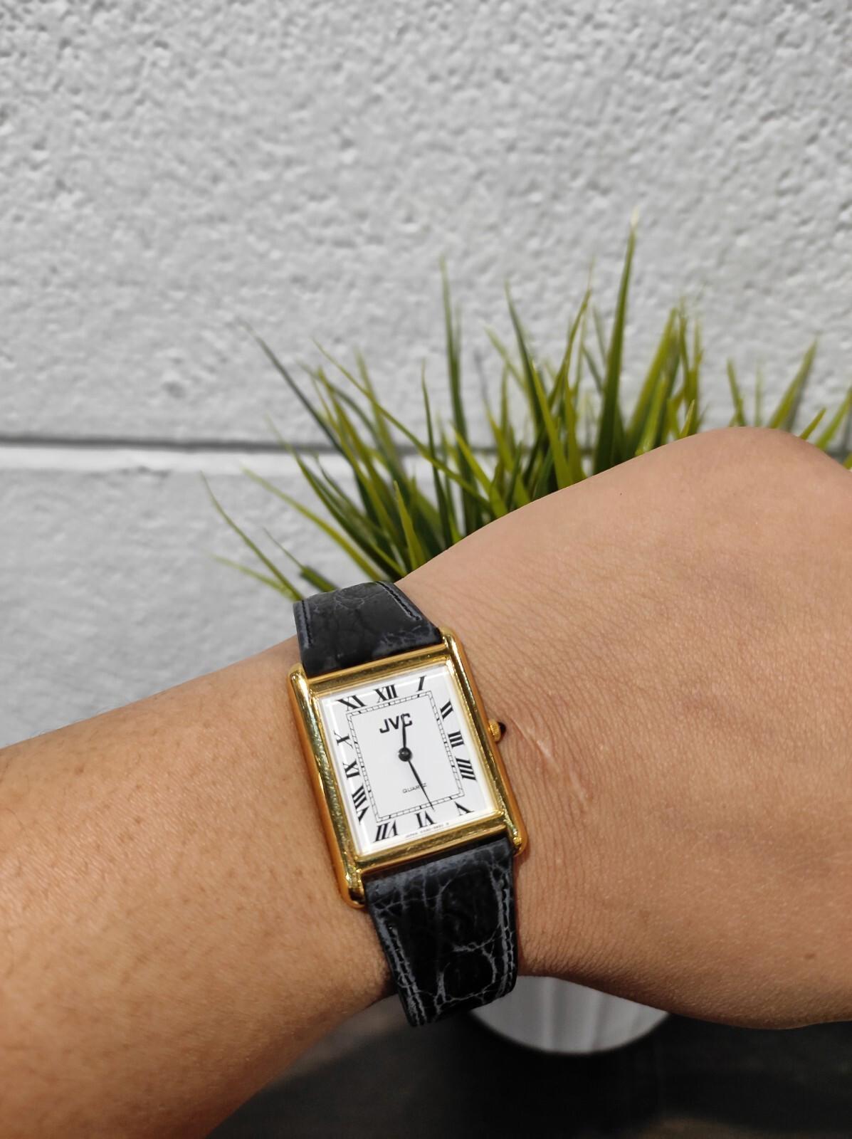 RoyalExcel Quartz JVC Analog Vintage Cowhide Leather Ladies Wrist Watch