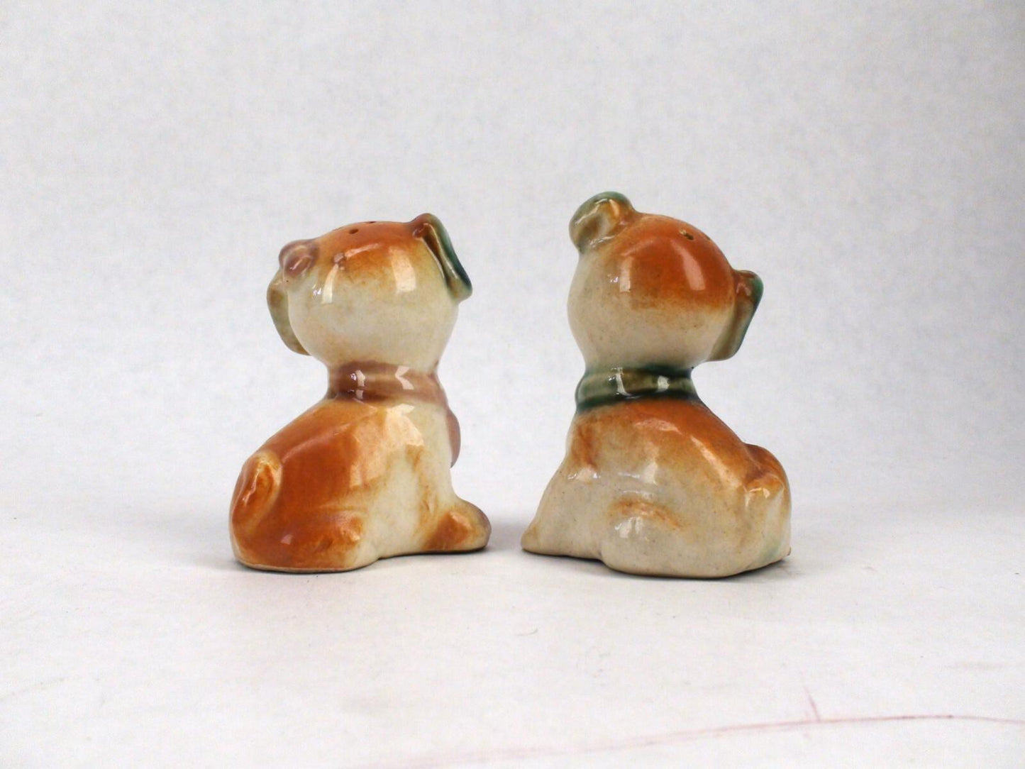 Vintage Dogs In Love Salt & Pepper Shakers - Good Condition