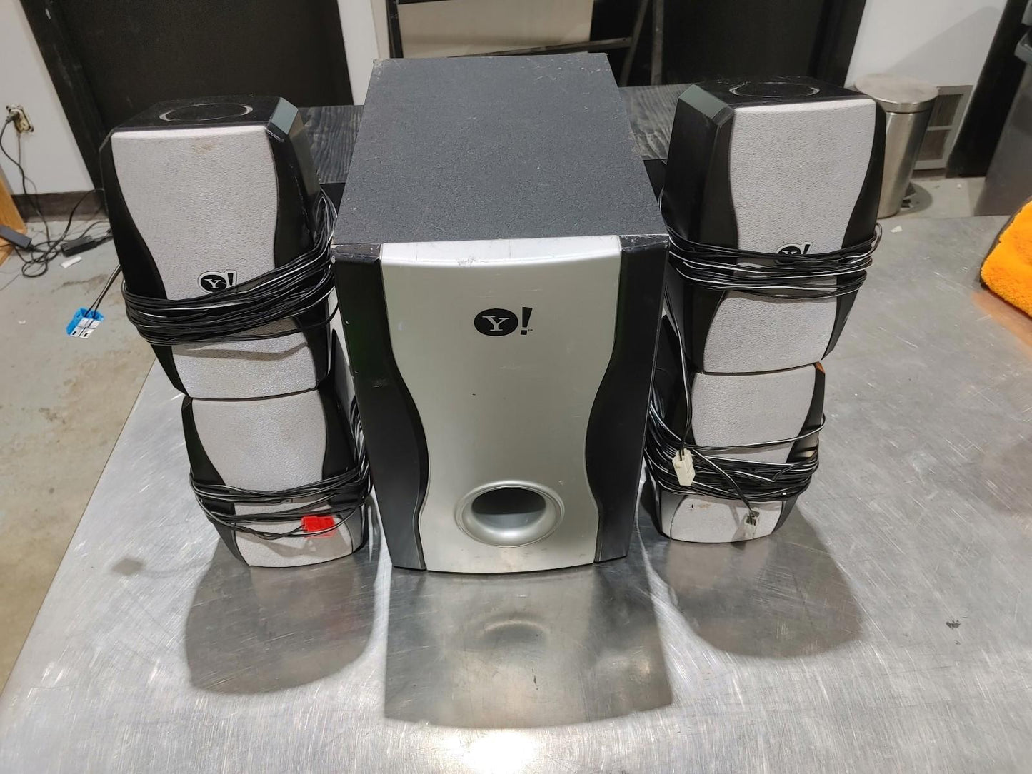 Yahoo! 5-piece speaker surround sound system with speaker cables UNTESTED - Fair