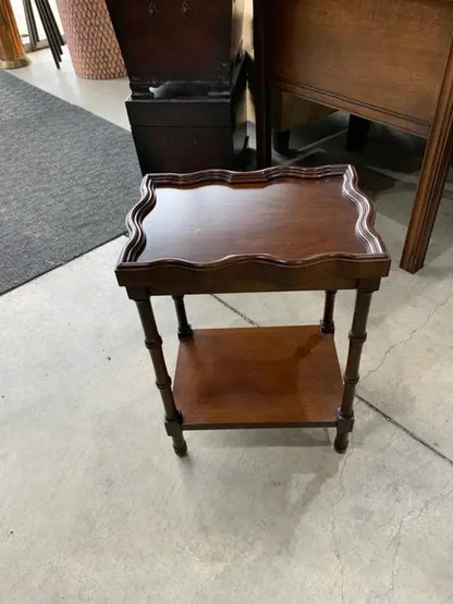 Mini Hagerstown MD Table with faux bamboo legs