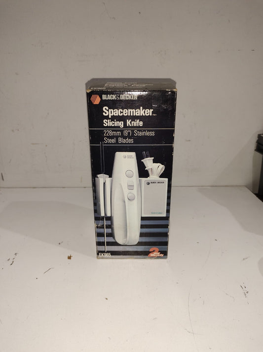 Vintage Black & Decker Spacemaker 9" Electric Slicing Knife White - EK965