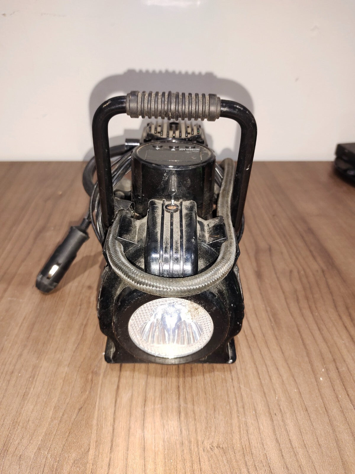 Motomaster - Direct Drive Air Compressor - Untested Black