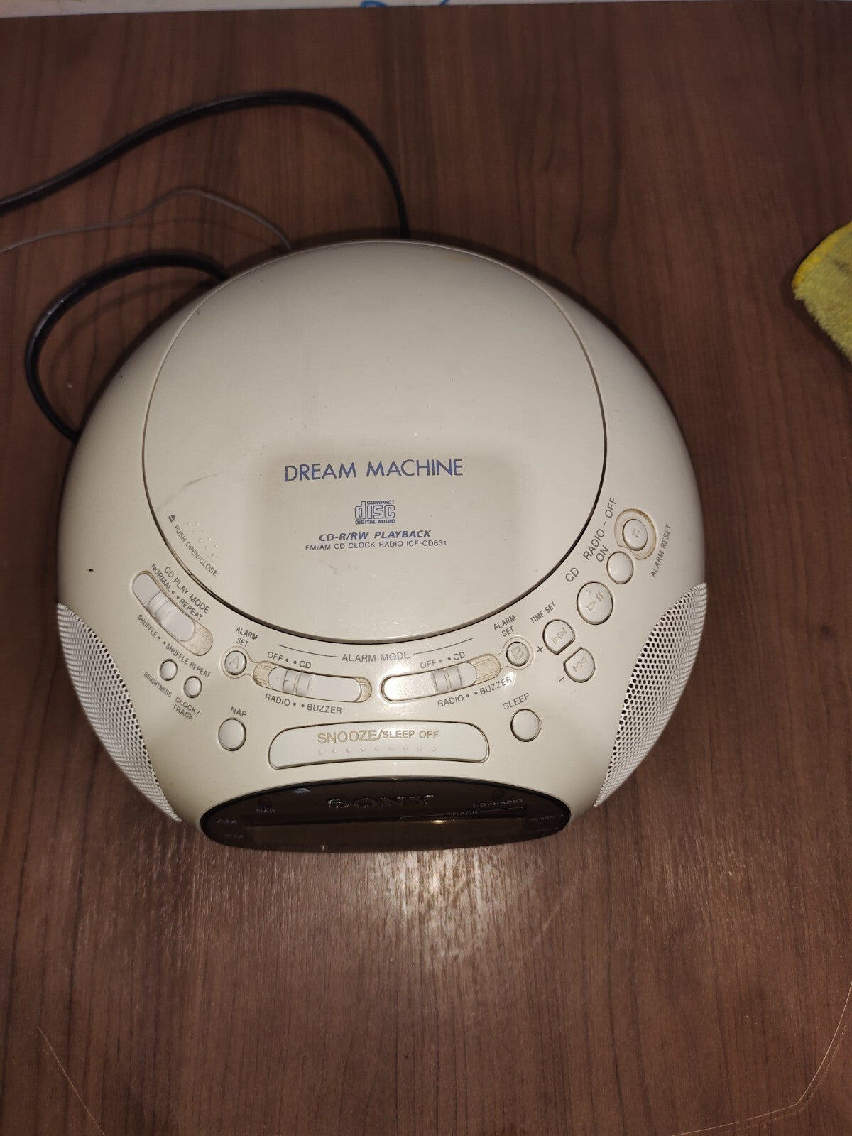 Sony Dream Machine ICF-CD831 CD Clock Radio