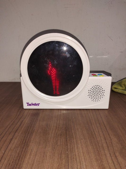 Hasbro 2013 Twister Dance Game Speaker A8583