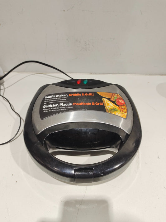 Black and Decker Electric Waffle Maker Grill Griddle