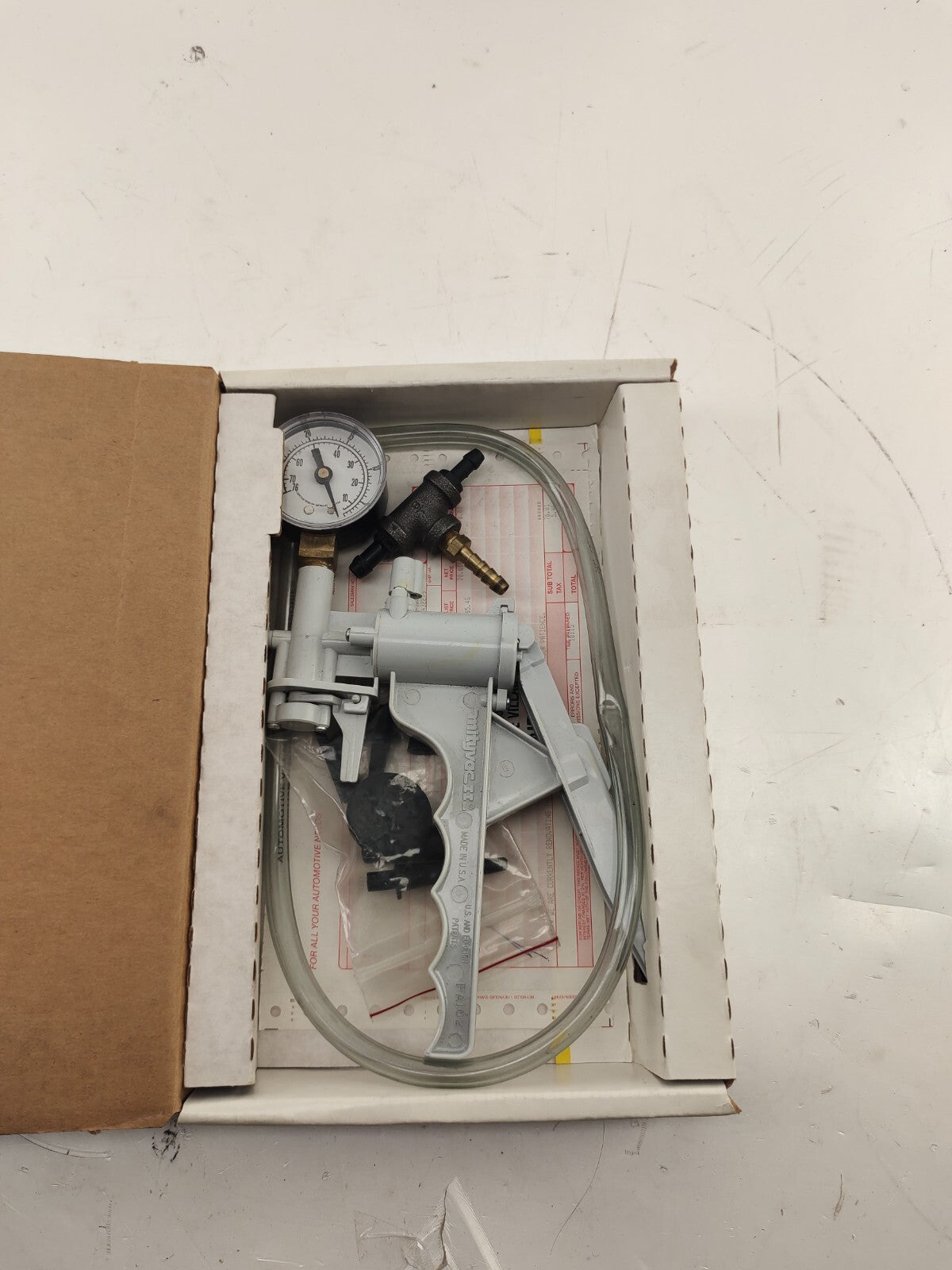 SILVERLINE MITYVAC AUTOMOTIVE VACUUM PUMP KIT | 010-6602840