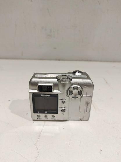 NIKON COOLPIX 775 2.0MP Digital Camera - Untested For Parts