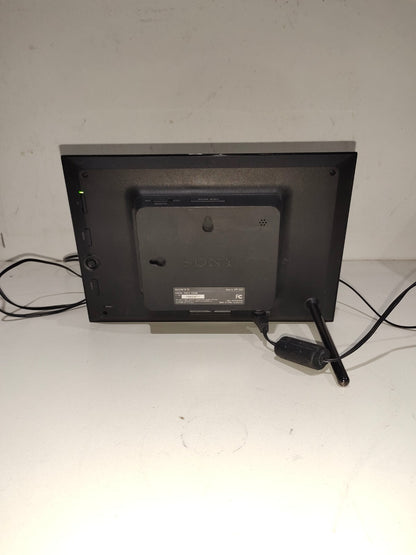 Sony S-Frame Model# DPF-D82 Digital Photo Frame