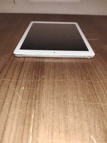 Apple iPad Air 1st Gen A1474 16 GB Wi-Fi 9.7"