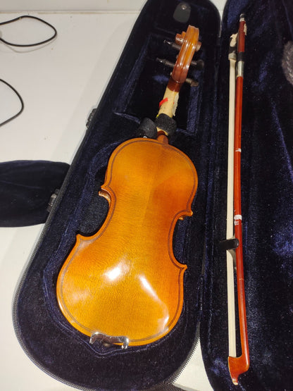 Collectible Vintage Violin With Case