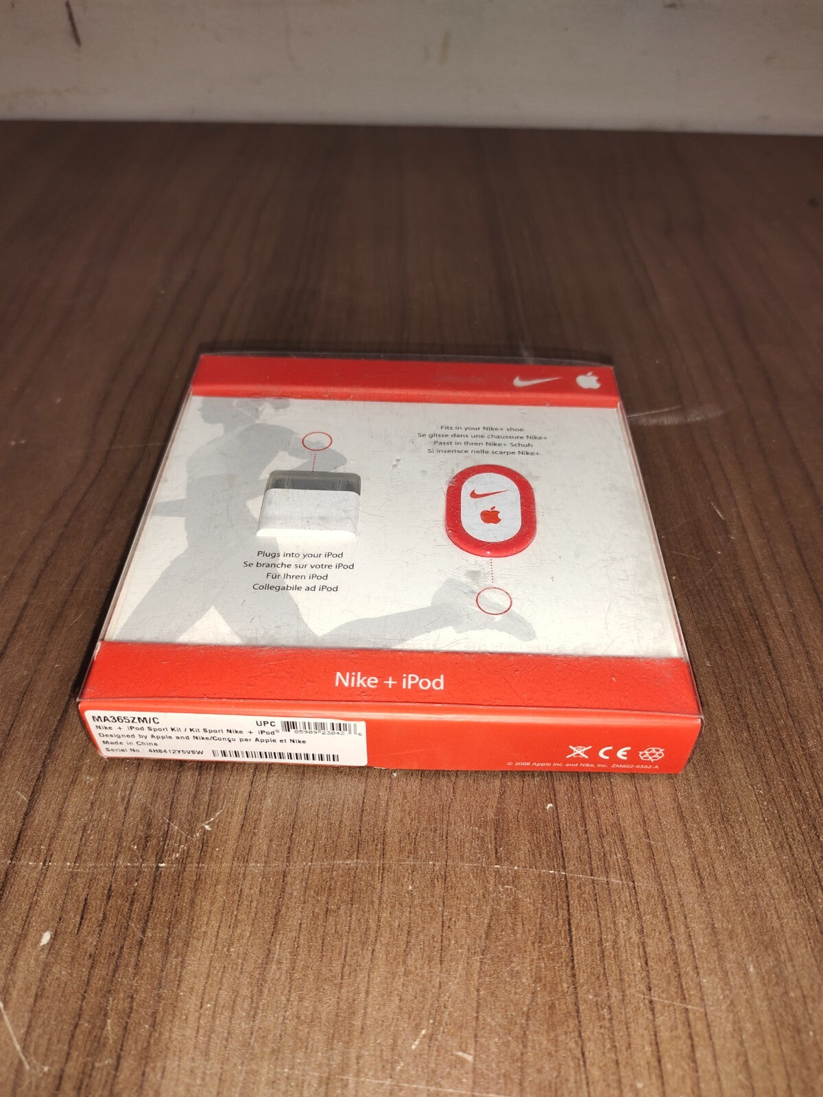 Nike + iPod SENSOR SPORT KIT Shoe Communicates With iPod Instant Audio Feedback