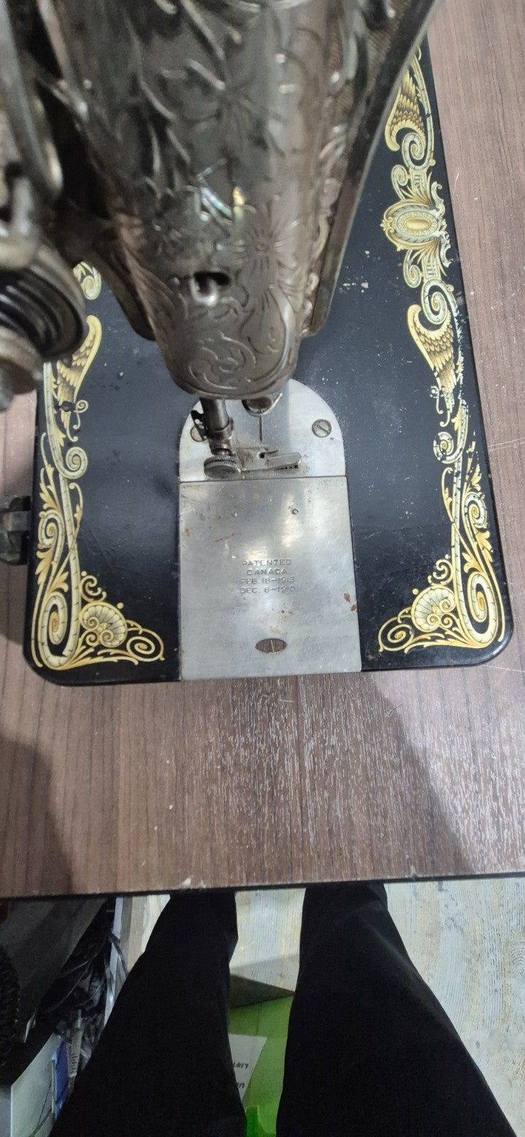 Antique Singer Sewing Machine Hand Crank Model - G3795772