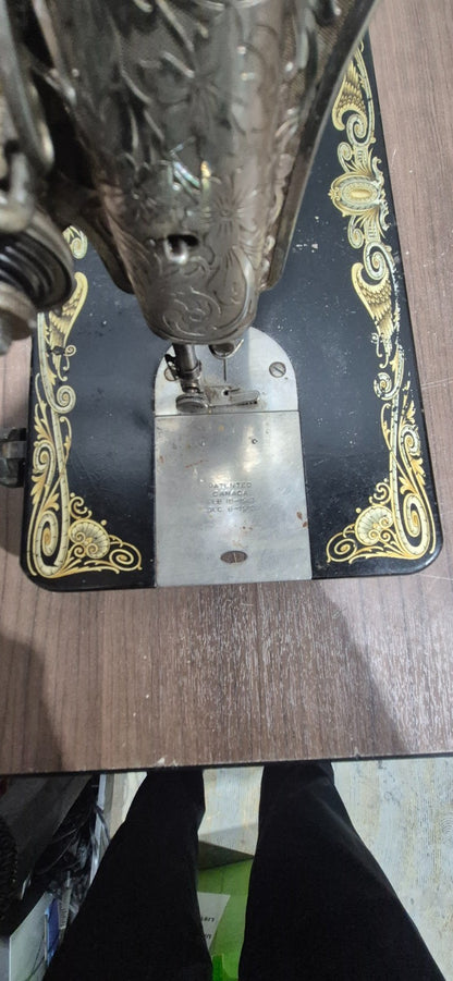 Antique Singer Sewing Machine Hand Crank Model - G3795772