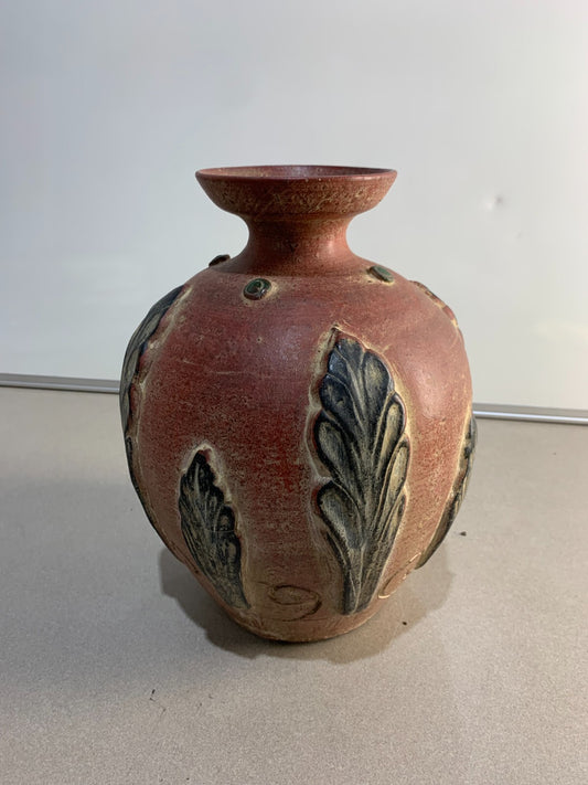 Beautiful early 20th Century pottery vase.