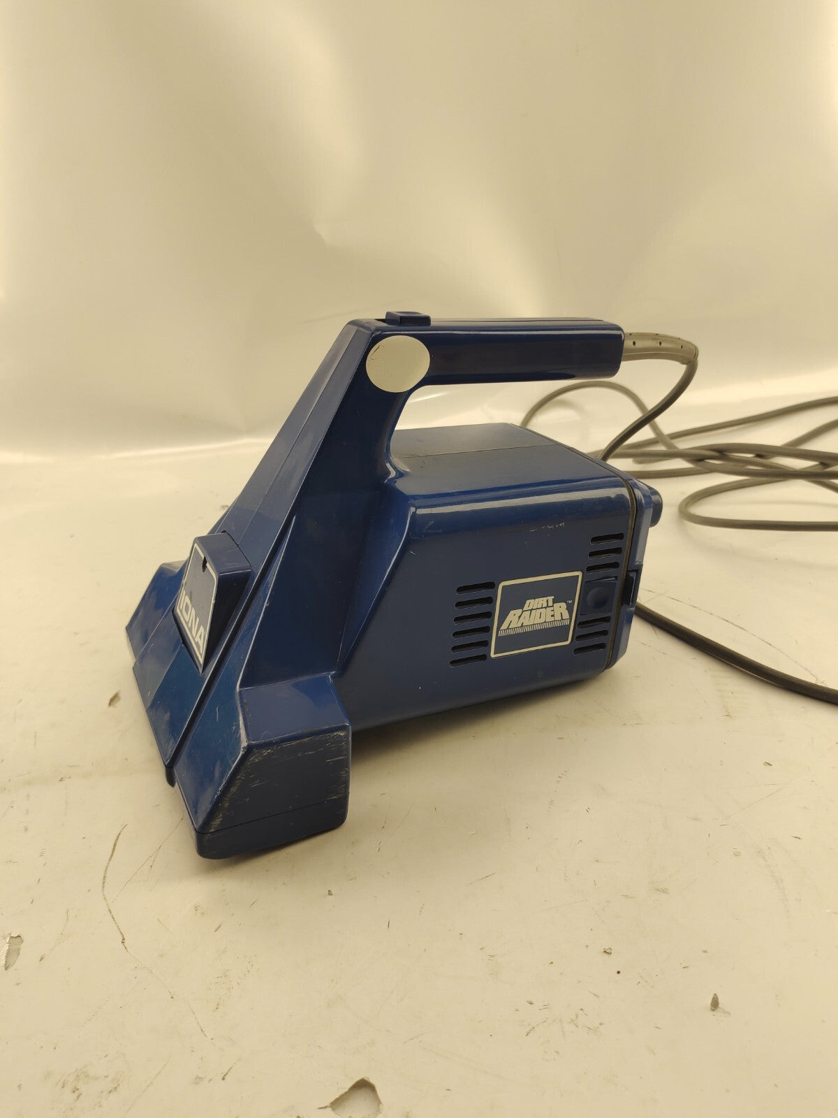 Classic Iona Dirt Raider Model DR110 Portable Vacuum Cleaner