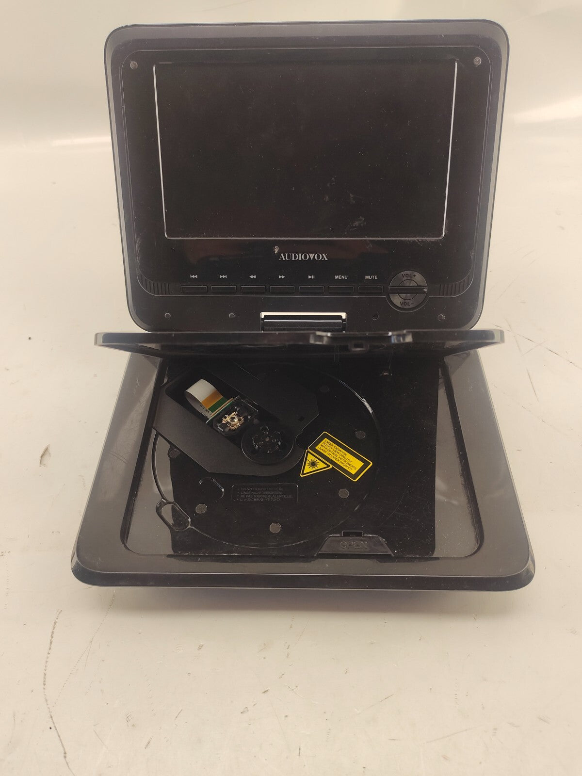 Audiovox DS7321 DVD player