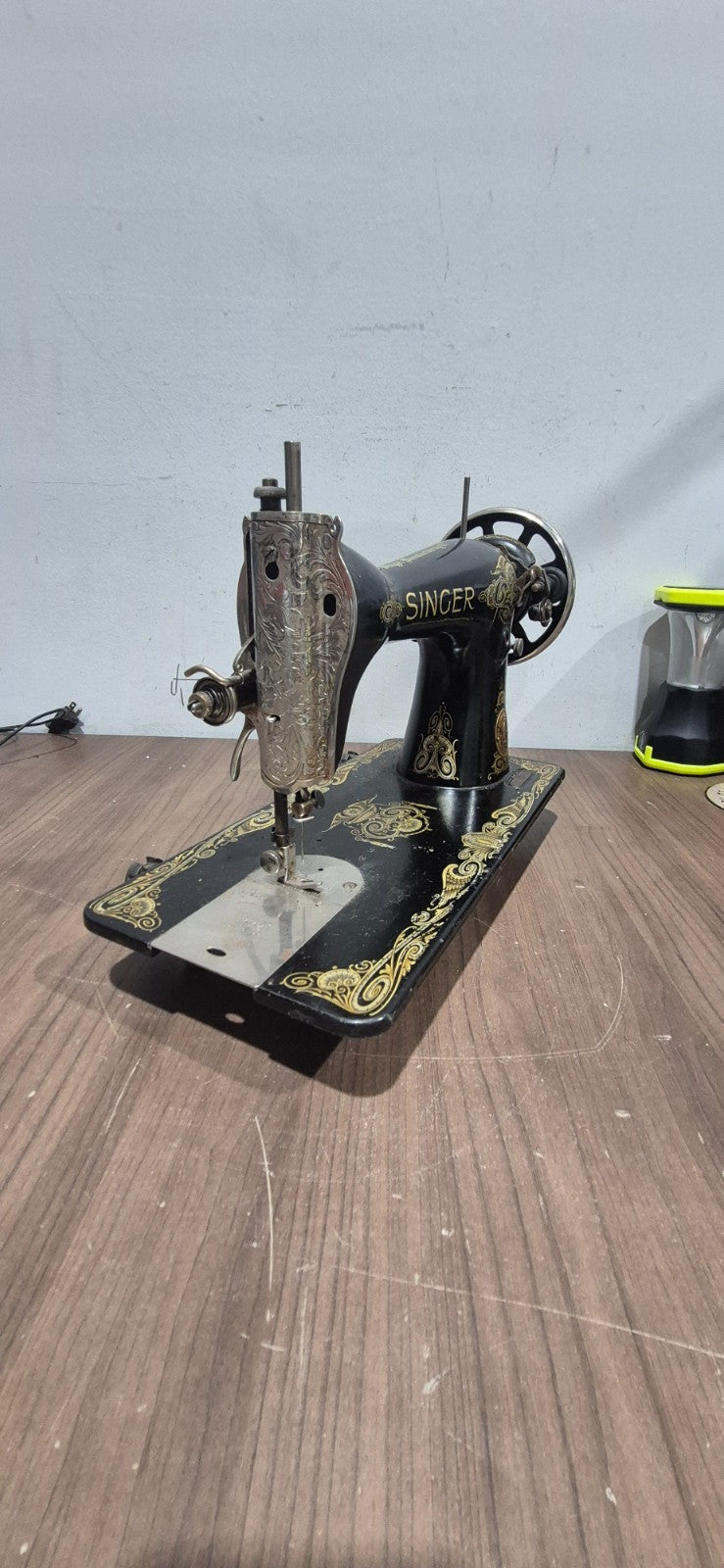 Antique Singer Sewing Machine Hand Crank Model - G3795772