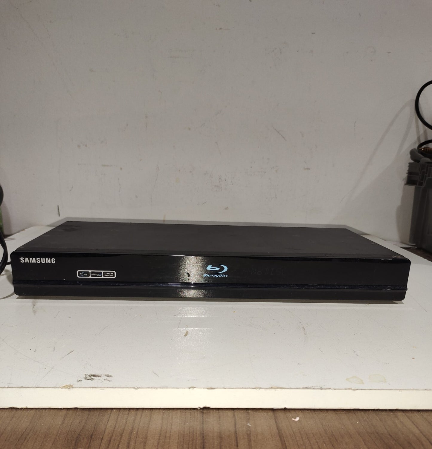 Samsung BD-P1600 Blu-Ray CD DVD Player 1080p Dolby Netflix Ready