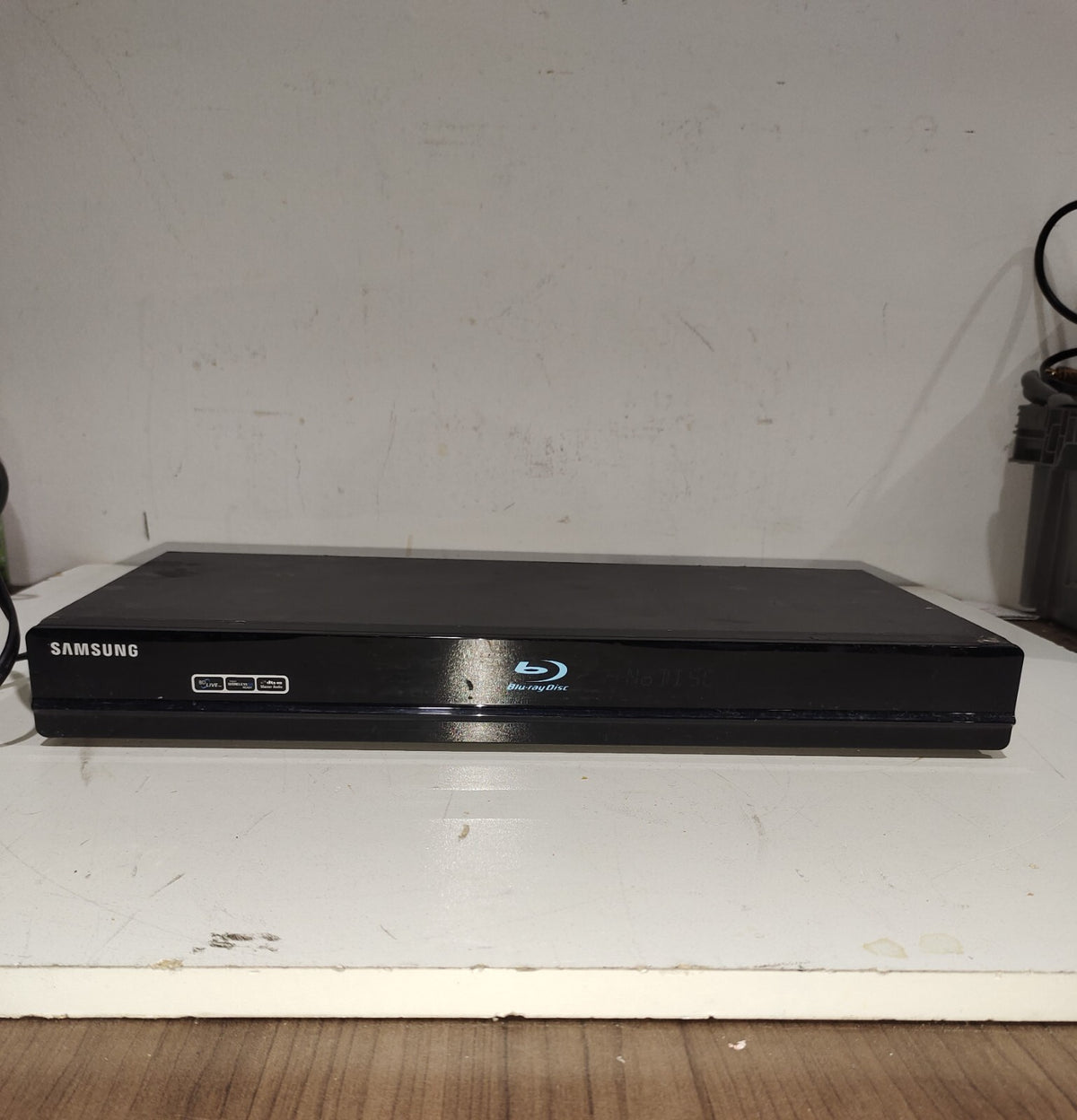 Samsung BD-P1600 Blu-Ray CD DVD Player 1080p Dolby Netflix Ready