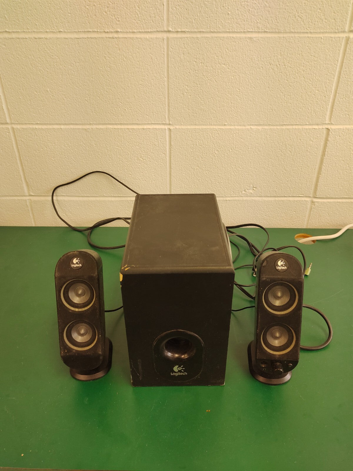 Logitech X-230 Subwoofer with 2 Logitech Speakers