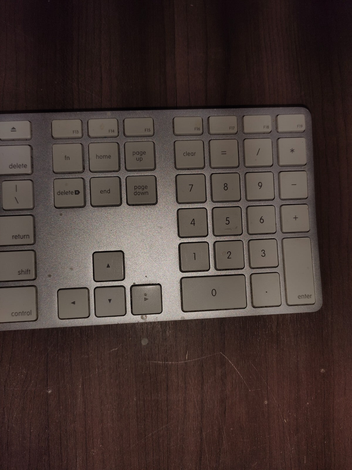 Apple A1243 Ultrathin Slim Wired Aluminum Keyboard - 1