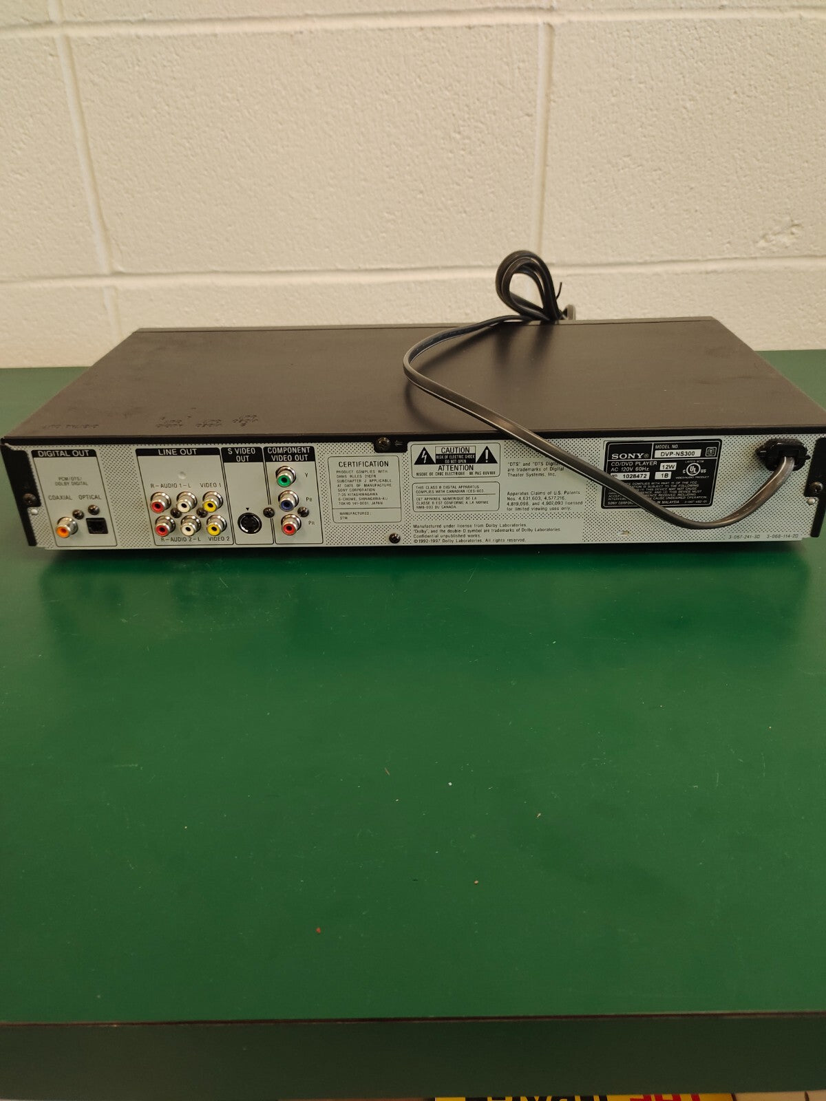 Sony DVP-NS300 DVD Player DVD/CD/VIDEO CD